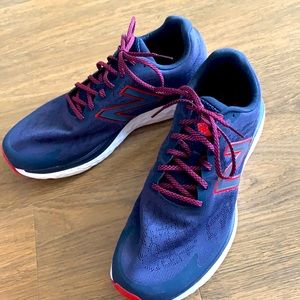 Extra Wide 4E size 13 Men’s Running Shoe